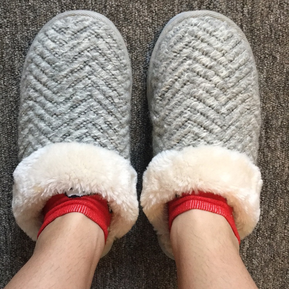 Aeropostale slipper shoes
